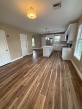 363 Logee St in Woonsocket, RI - Building Photo - Building Photo