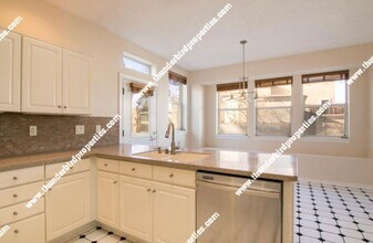 11509 Pine Top Ln NE in Albuquerque, NM - Building Photo - Building Photo