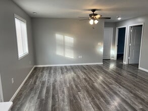 109 Makayla Ave, Unit #3 in Grand Island, NE - Foto de edificio - Building Photo