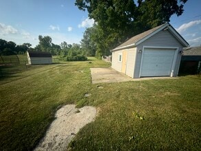 912 Oak Grove Ave in Marion, OH - Building Photo - Building Photo