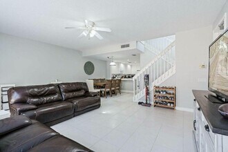 4030 Parkside Dr in Jupiter, FL - Building Photo - Building Photo