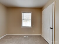 238 Hampton Dr photo'