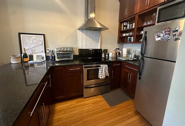 656 Tremont St, Unit 4
