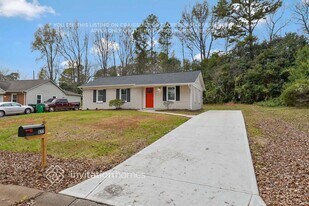 822 Dedmon Dr in Charlotte, NC - Building Photo