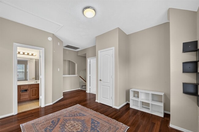 property at 19207 Pinewood Mist Ln