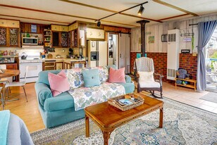 4880 Railroad Ave in Moclips, WA - Building Photo