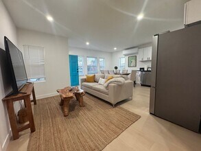 2669 Clyde Ave in Los Angeles, CA - Building Photo - Building Photo