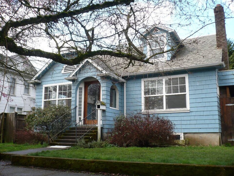 535 W 10th Alley-Unit -1038 in Eugene, OR - Building Photo