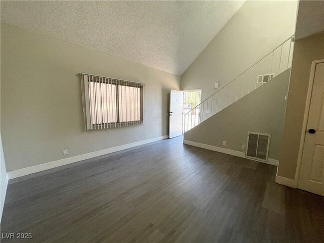 property at 5187 Garden Ln