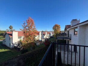 3070 Corte Trabuco in Carlsbad, CA - Building Photo - Building Photo