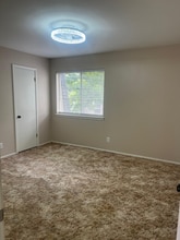 4442 E 68th St in Tulsa, OK - Building Photo - Building Photo