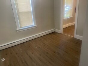 406 Fisher Ave, Unit 1st Floor Apartment in Neptune City, NJ - Foto de edificio - Building Photo