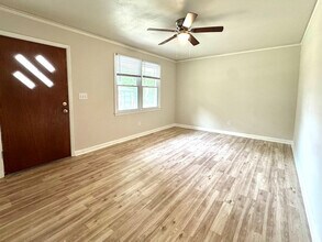 868 Watts Dr in Sumter, SC - Building Photo - Building Photo