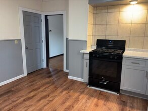 49 N Harbor St in Branford, CT - Building Photo - Building Photo