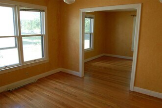 4704 Evans Ave in Austin, TX - Building Photo - Building Photo