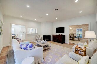 6159 Doliver Dr in Houston, TX - Building Photo - Building Photo