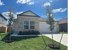 607 Waterway Ave in Hutto, TX - Building Photo