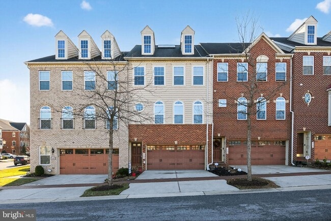 property at 2102 Congresbury Pl