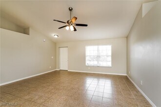 1305 NE 9th Ave in Cape Coral, FL - Building Photo - Building Photo
