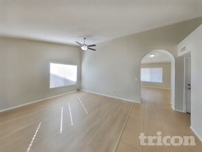 6219 W North Ln in Glendale, AZ - Foto de edificio - Building Photo