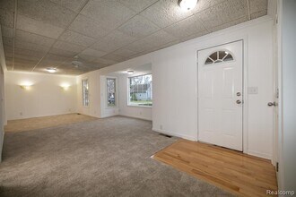 9172 Millward Ave in White Lake, MI - Building Photo - Building Photo