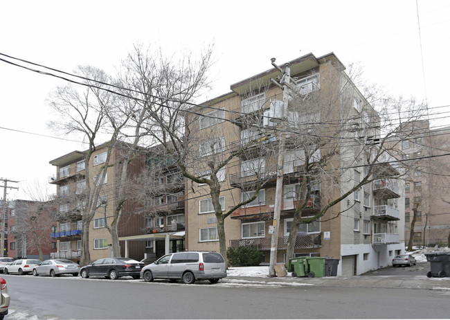 4850-4860 Bourret in Montréal, QC - Building Photo - Building Photo