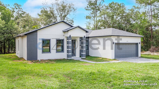 8202 N Triana Dr in Citrus Springs, FL - Building Photo - Building Photo