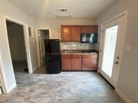 3401 Whippoorwill Ln