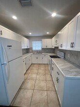 190 Leeswood Cir in Brunswick, GA - Building Photo - Building Photo