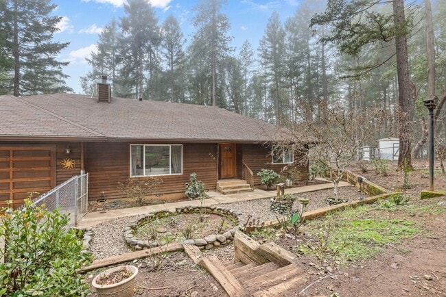 property at 372 Thornbrook Dr