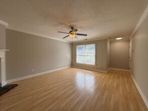 1727 Robinwood Rd in Gastonia, NC - Building Photo - Building Photo