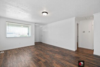 7817 Taft St in Midvale, UT - Foto de edificio - Building Photo