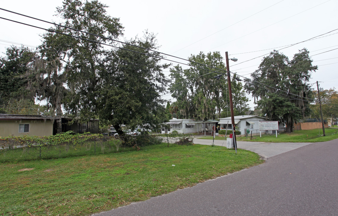 Riverlawn Mobile Home Park in Riverview, FL - Foto de edificio