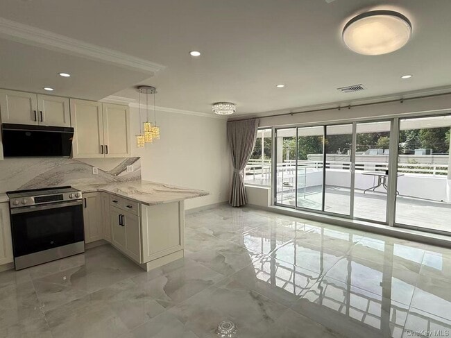 100 Cutter Mill Rd
