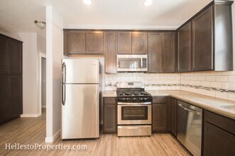 437 NW 14th St in Corvallis, OR - Building Photo - Building Photo