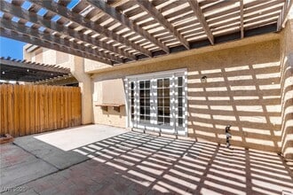 3220 Weber Ct in Las Vegas, NV - Building Photo - Building Photo