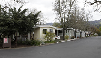 Rancho De Calistoga Apartments