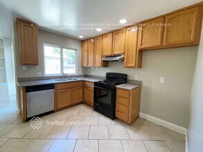 4430 Bollenbacher Ave in Sacramento, CA - Building Photo - Building Photo