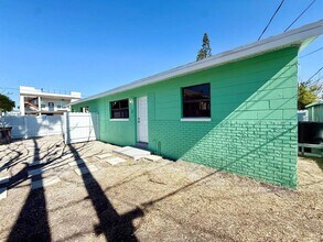151 148th Ave in Madeira Beach, FL - Building Photo - Building Photo