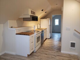 42 Prairie Ln in Ranchester, WY - Building Photo