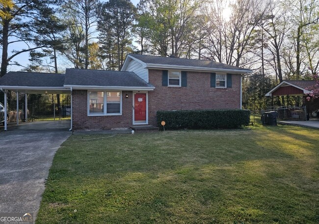 property at 6581 Allatoona Rd