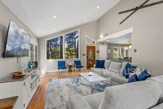 1720 N Doral Way in Flagstaff, AZ - Building Photo - Building Photo