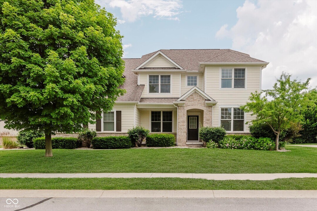 10264 Normandy Way in Fishers, IN - Building Photo