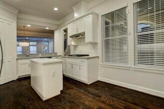 1522 Dunlavy St in Houston, TX - Building Photo - Building Photo