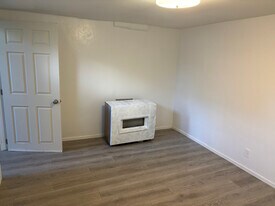 306 2nd St NW in Harlowton, MT - Building Photo