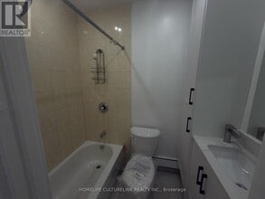 737 Broadview Ave in Toronto, ON - Building Photo - Building Photo