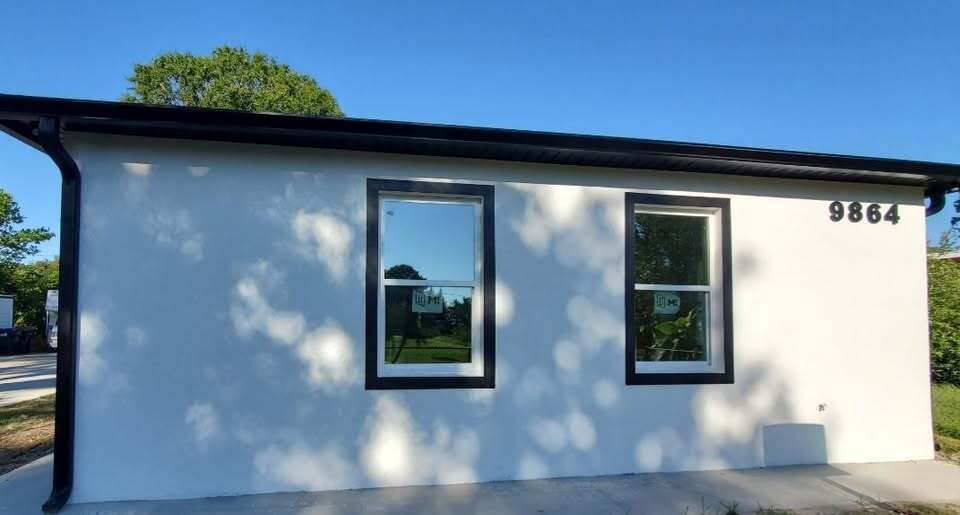 9864 4th Ave in Orlando, FL - Building Photo