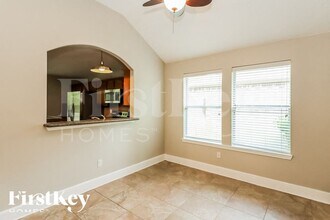 13029 Victoria Regina Dr in Montgomery, TX - Foto de edificio - Building Photo