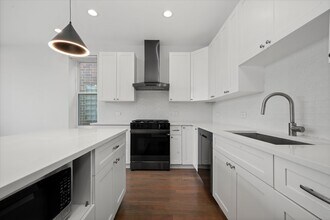 3415 N Bosworth Ave in Chicago, IL - Building Photo - Building Photo