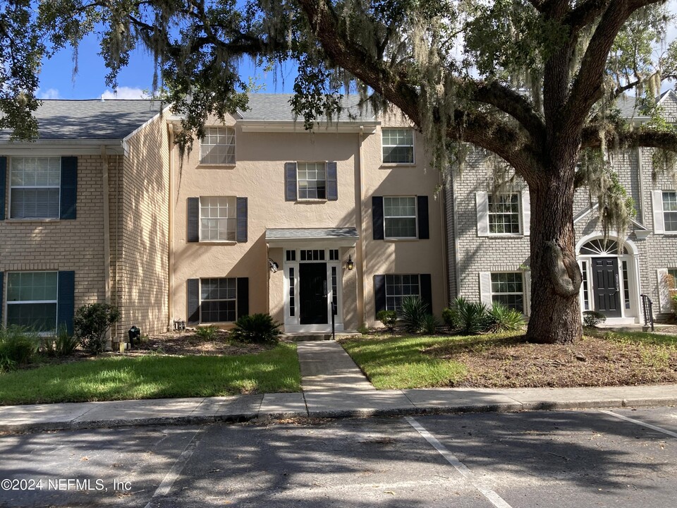 4310 Plaza Gate Ln S in Jacksonville, FL - Building Photo